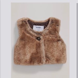 Old Navy Faux fur vest